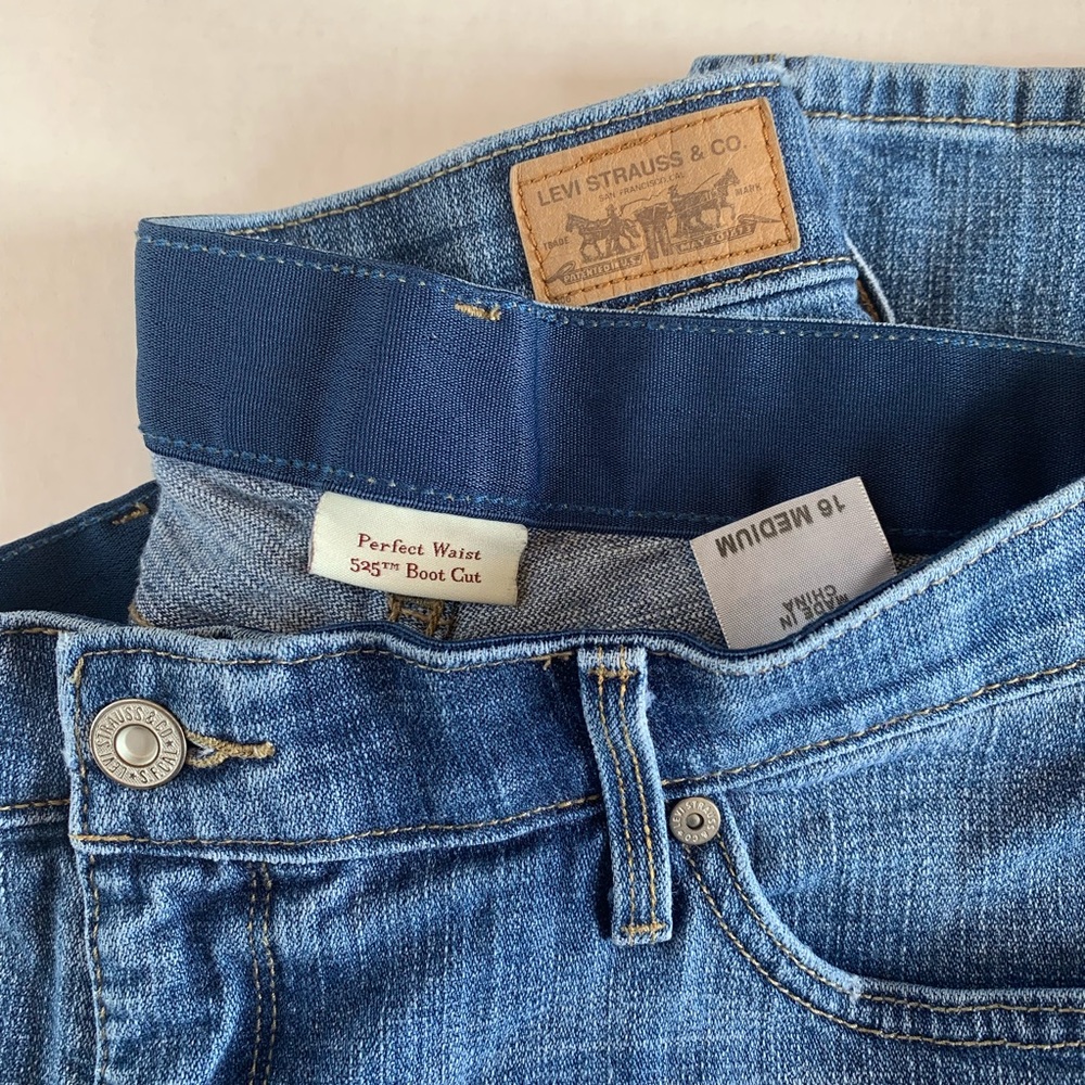 Levi’s | Perfect Waist 525 Jeans